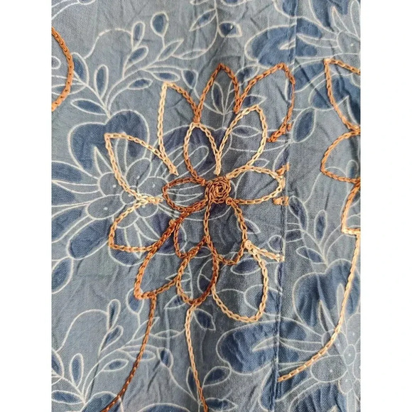 I.C. Collection by Connie Blouse 3/4 Sleeve Floral Embroidered Collared Blouse M - Picture 3 of 6